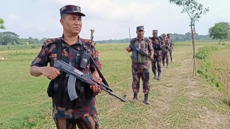 বেনাপোল সীমান্তে বিজিবির সর্বোচ্চ সর্তকতা জারি