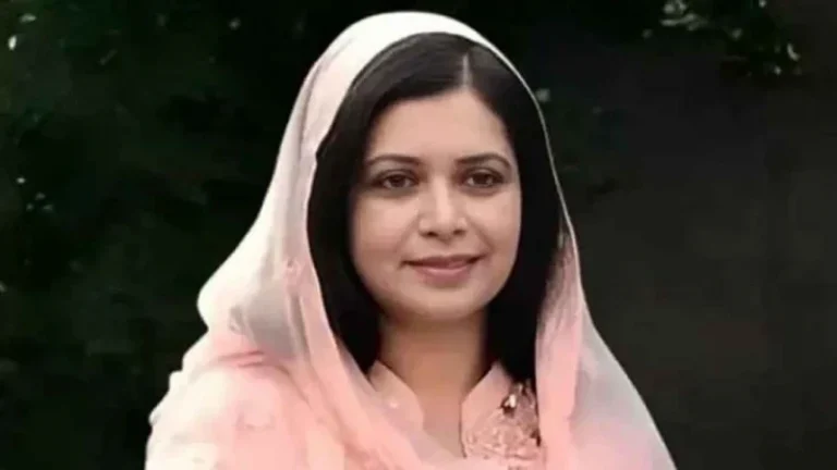 লন্ডন পৌঁছেছেন ডা. জুবাইদা রহমান