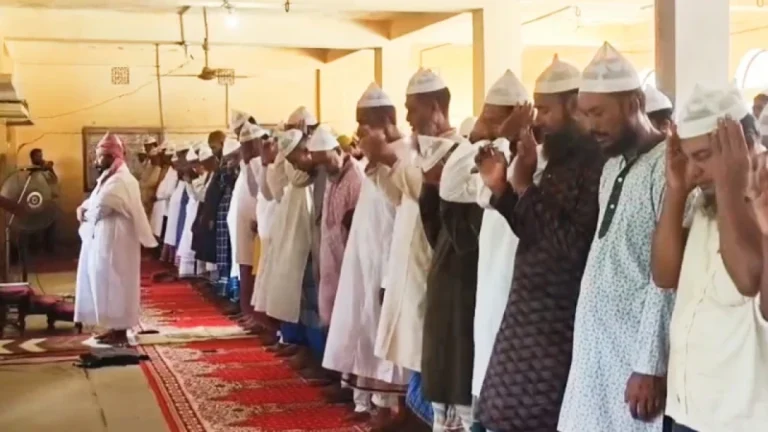 আগাম ঈদ উদযাপন করল ৮ গ্রামের ১০ হাজার মানুষ