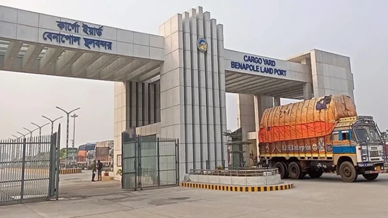 টানা ১০ দিন পর বেনাপোল দিয়ে আমদানি-রপ্তানি শুরু