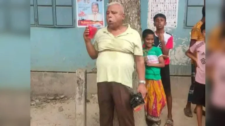 মহানবীকে নিয়ে কটূক্তি, চিকিৎসককে গণধোলাই দিল জনতা