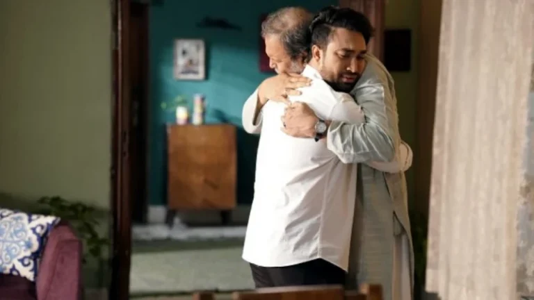 শিক্ষাগুরুর মর্যাদার গল্পে প্রশংসিত ‘সম্মান’