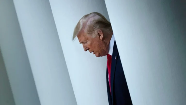 ইরানে হামলার পর বিশ্বজুড়ে আতঙ্কে মার্কিন নাগরিকরা, সতর্কতা জারি