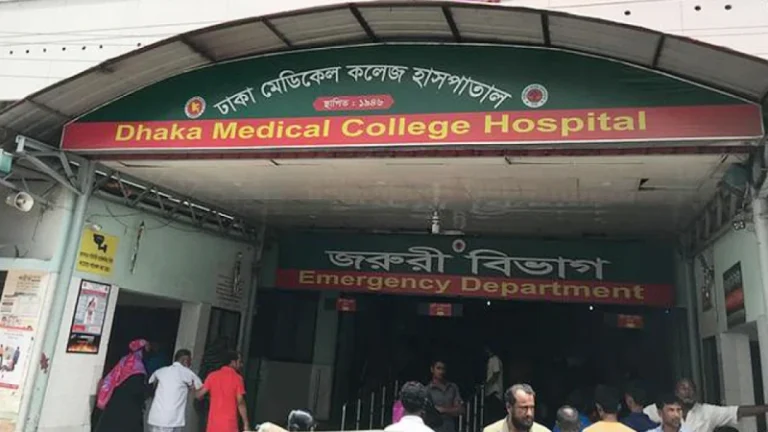 ভবনের ছাদ থেকে পড়ে চিকিৎসাধীন অবস্থায় ছাত্রীর মৃত্যু