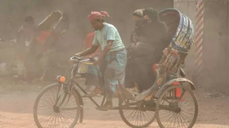 ছুটির দিনেও ঢাকার বাতাস ‘অস্বাস্থ্যকর’