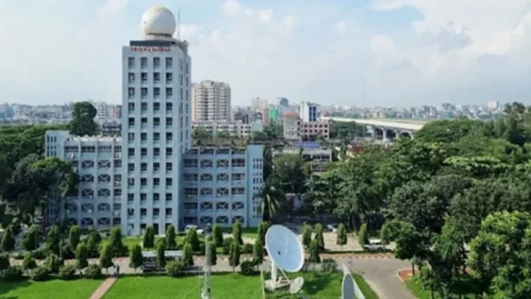 বৃষ্টি ও তাপমাত্রা নিয়ে যে বার্তা দিল আবহাওয়া অফিস