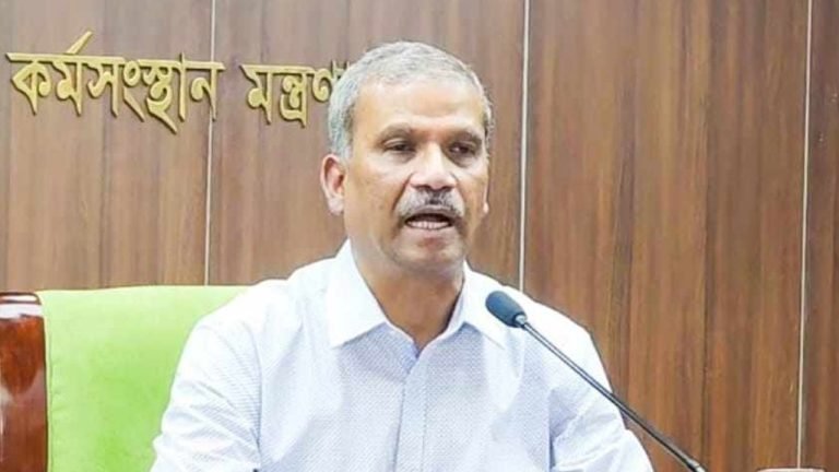 মালয়েশিয়ায় জঙ্গি সন্দেহে গ্রেপ্তার ৩ জন দেশে ফি‌রেছেন : আসিফ নজরুল