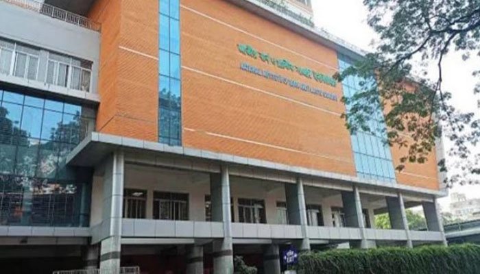 বার্ন ইন্সটিটিউটে চিকিৎসা শুরু করলো চীনা বিশেষজ্ঞ দল