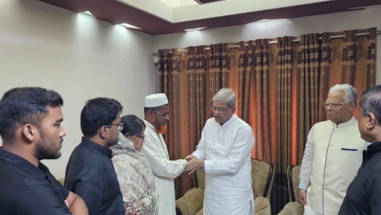 নিহত পাইলট তৌকিরের পরিবারের পাশে তারেক রহমান