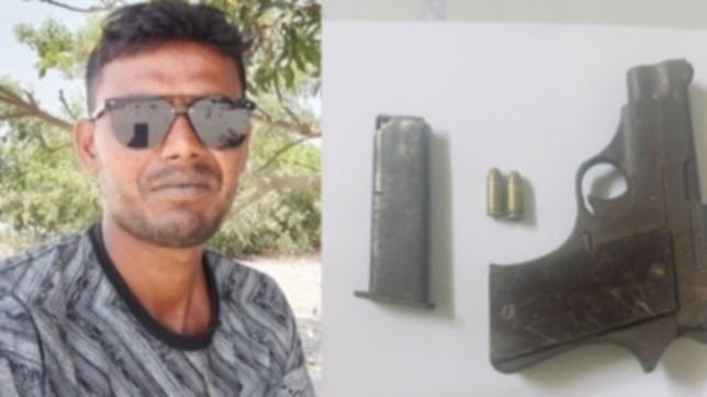 সিরাজগঞ্জে পিস্তলসহ চাঁদাবাজ গ্রেপ্তার