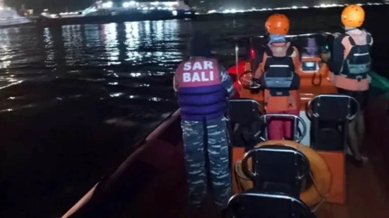 ৪ জনের লাশ উদ্ধার, নিখোঁজ ৪৩