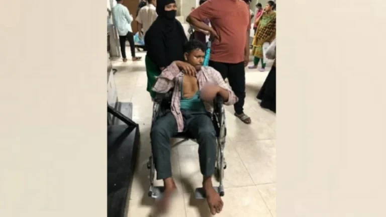 কর্ণফুলীতে চোখ বেঁধে প্রেমিকের হাত-পায়ের নখ তুলে নিল প্রেমিকার পরিবার