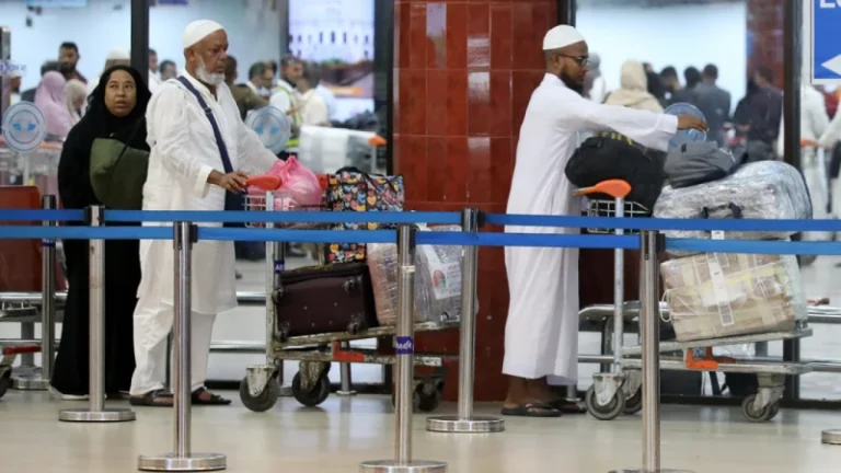 হজ শেষে দেশে ফিরেছেন ৭৩ হাজারের বেশি হাজি, ৪৪ বাংলাদেশির মৃত্যু