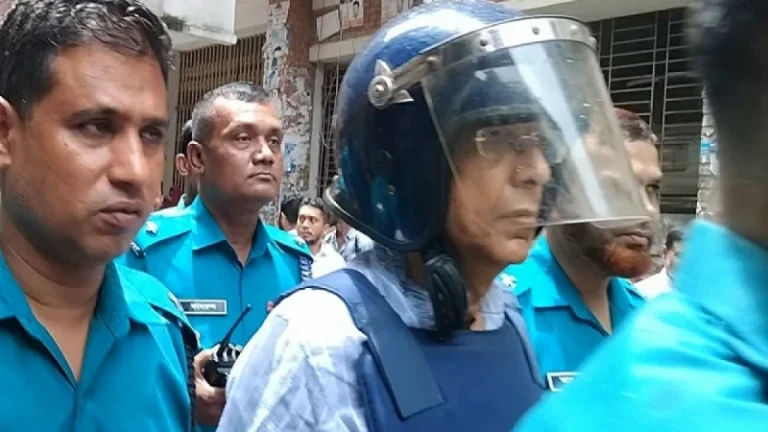 লাইসেন্সকৃত অস্ত্র জমা না দেওয়ার মামলায় আনিসুল হক রিমান্ডে