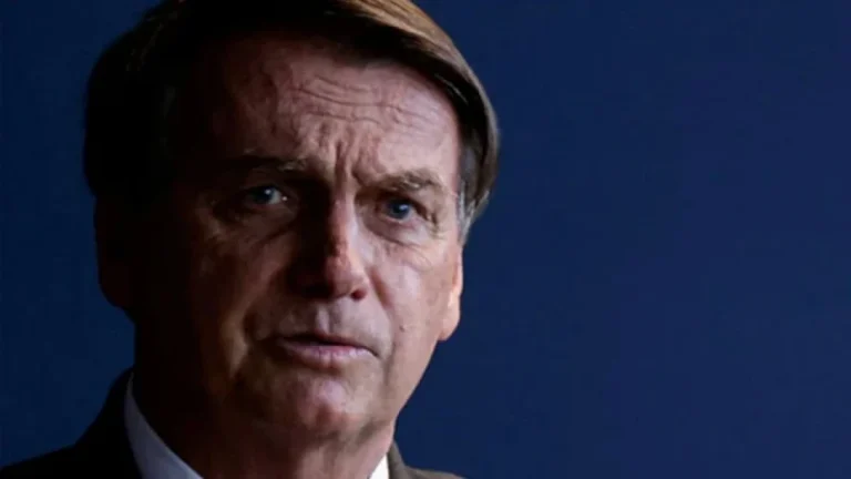 ব্রাজিলের সাবেক প্রেসিডেন্ট বলসোনারোর বাড়িতে পুলিশের অভিযান