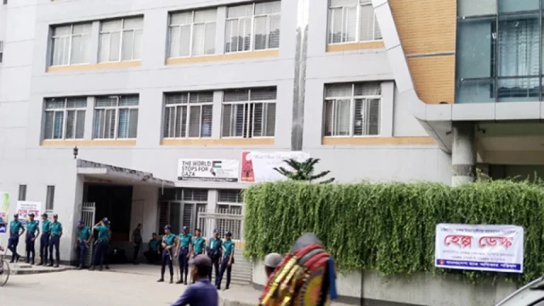 বার্ন ইনস্টিটিউটে আজও প্রবেশে কড়াকড়ি