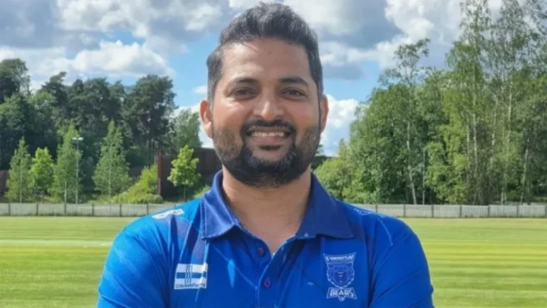 ৮ বলে ৫ উইকেট নিয়ে বিশ্বরেকর্ড