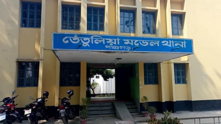 ইউনিয়ন পরিষদের টয়লেট থেকে শিশুর মরদেহ উদ্ধার