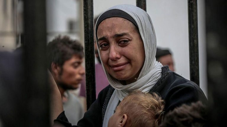 গাজায় ইসরায়েলি হামলায় নিহত শিশু ১৮ হাজার ৫০০ ছাড়াল