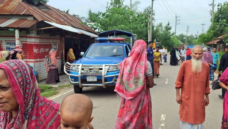 ঘর থেকে গৃহবধূর পোড়া মরদেহ উদ্ধার