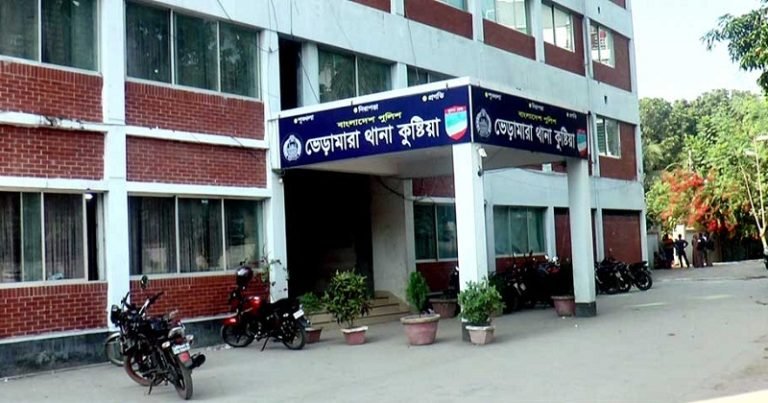 কুষ্টিয়ায় স্বামীকে গাছে বেঁধে স্ত্রীকে পালাক্রমে সংঘবদ্ধ ধর্ষণ