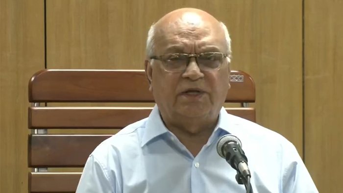 চাকরি পাওয়া মুক্তিযোদ্ধাসন্তানদের তথ্য যাচাই হচ্ছে: উপদেষ্টা