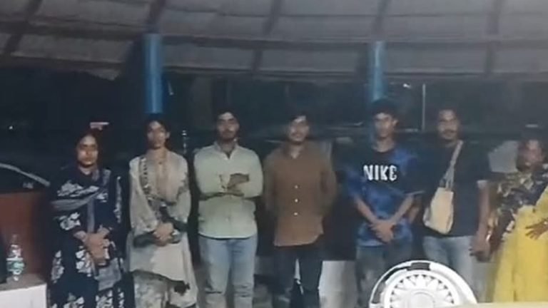 পতাকা বৈঠকের মাধ্যমে ১৬ বাংলাদেশিকে হস্তান্তর