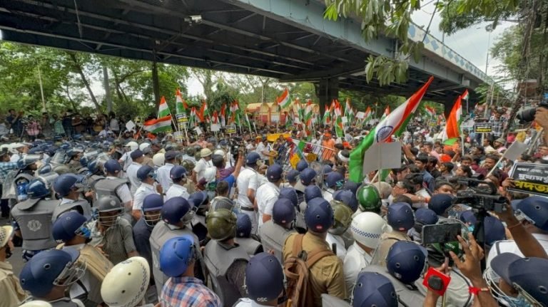 আরজি করে খুন-ধর্ষণের এক বছর: বিচারের দাবিতে উত্তাল কলকাতা