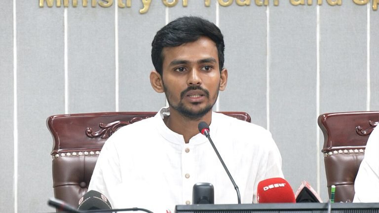 নির্বাচনকালীন সরকারে থাকছি না: আসিফ মাহমুদ