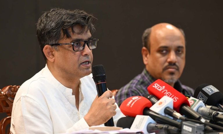 মালয়েশিয়ায় বাংলাদেশি শ্রমিকরা স্থানীয় শ্রমিকদের মতো সুবিধা পাবেন: প্রেসসচিব