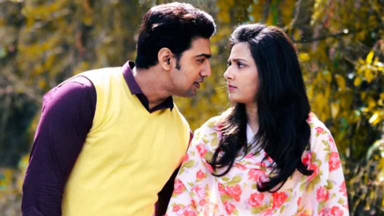 প্রথম দিনেই ধূমকেতুর আয় ছাড়াল কোটি টাকার গণ্ডি