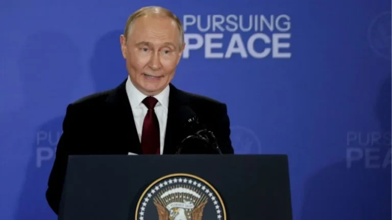 ইউক্রেন যুদ্ধ বন্ধে ‘মূল কারণগুলো’ দূর করতে হবে: পুতিন