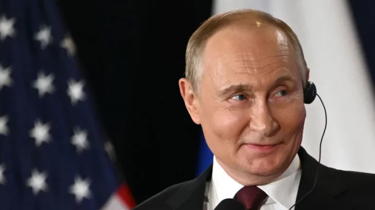 আলাস্কায় হলো না কোনো চুক্তি, তবে ‘বড় দুই জয়’ পেলেন পুতিন