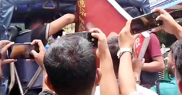 জন্মাষ্টমীর শোভাযাত্রায় চিন্ময়ের ছবিযুক্ত প্ল্যাকার্ড, আটক ৬