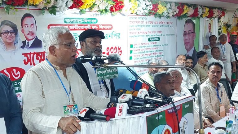 আয়নায় নিজের চেহারা দেখে বিএনপিকে খারাপ বলবেন: ডা. জাহিদ