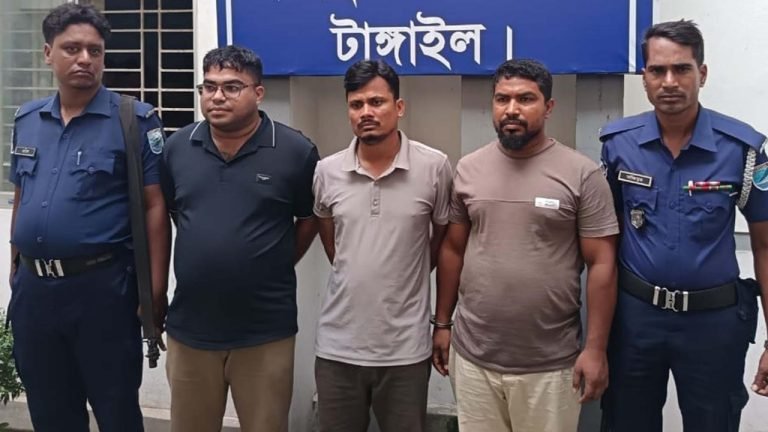 টাঙ্গাইলে ঠিকাদারের ওপর হামলা, যুবলীগ নেতাসহ গ্রেপ্তার