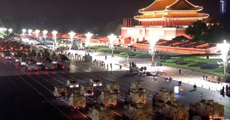 নতুন হাইপারসনিক ক্ষেপণাস্ত্র এবং ড্রোন প্রদর্শন চীনের