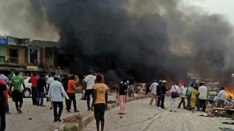 নাইজেরিয়ায় নামাজের সময় বন্দুকধারীদের হামলা, নিহত ২৭