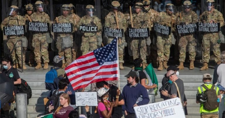 তিন দেশের ৬০ হাজার অভিবাসীর নিরাপত্তা বাতিল ট্রাম্প প্রশাসনের