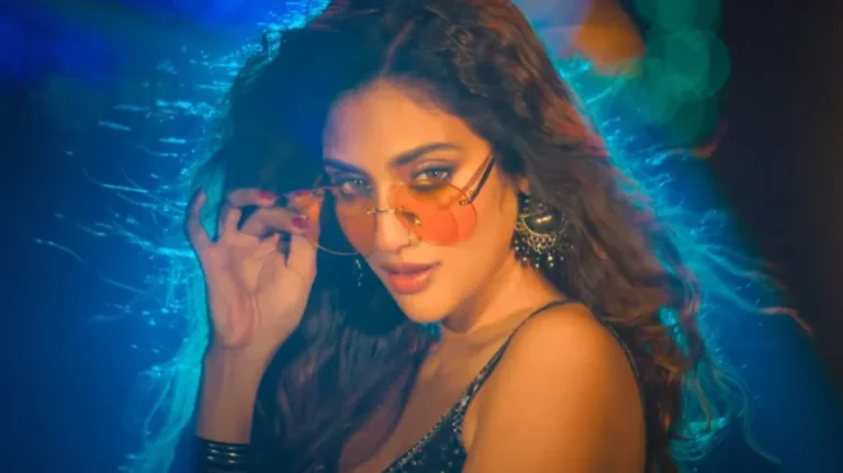 আইটেম গানে আবারও ঝড় তুললেন নুসরাত