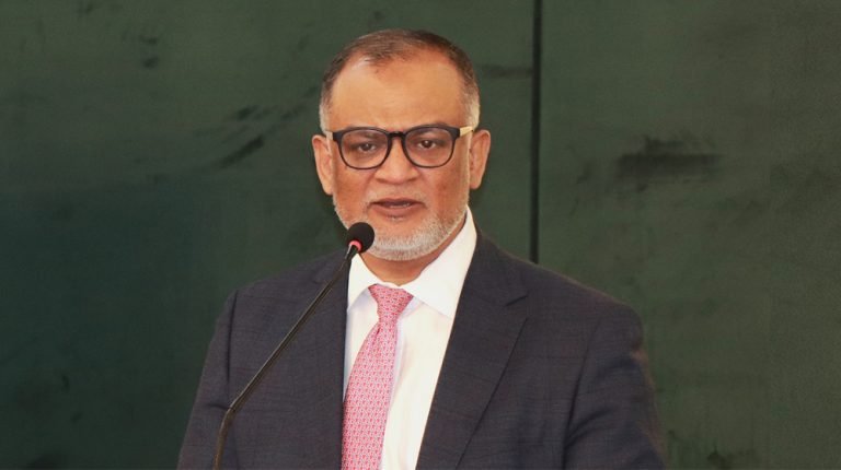 বিমান বাংলাদেশ এয়ারলাইন্সের চেয়ারম্যান হলেন উপদেষ্টা শেখ বশিরউদ্দীন