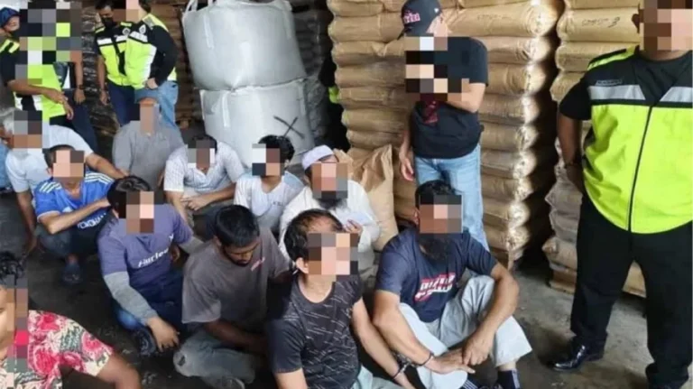 মালয়েশিয়ায় বিশেষ অভিযানে ৩৬ বাংলাদেশি আটক