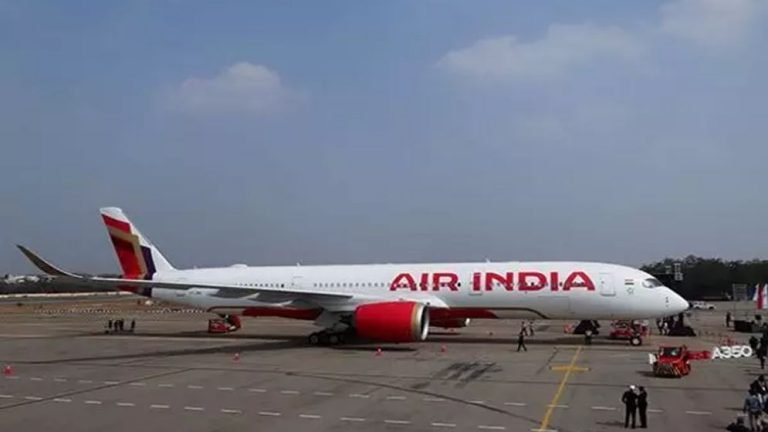 মাঝ আকাশে এয়ার ইন্ডিয়ার বিমানে আগুন