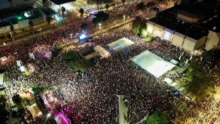 গাজা দখলের বিরুদ্ধে ইসরায়েলে নজিরবিহীন বিক্ষোভ, সৈন্যদের যুদ্ধে না যাওয়ার আহ্বান