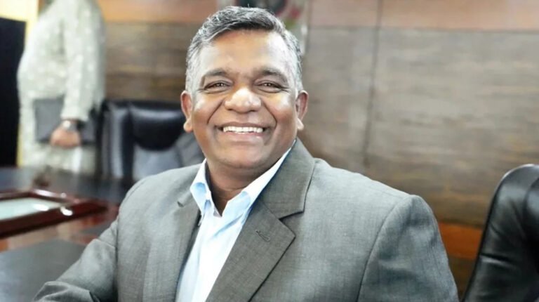 বিসিবির নির্বাচন করার ঘোষণা দিলেন বুলবুল