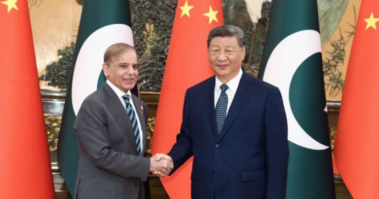 চীনের প্রেসিডেন্টের সঙ্গে পাকিস্তানের প্রধানমন্ত্রীর বৈঠক