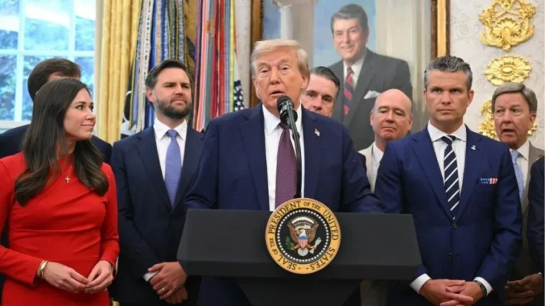 ভেনেজুয়েলা থেকে আসা মাদকবাহী নৌকায় যুক্তরাষ্ট্রের হামলা, নিহত ১১