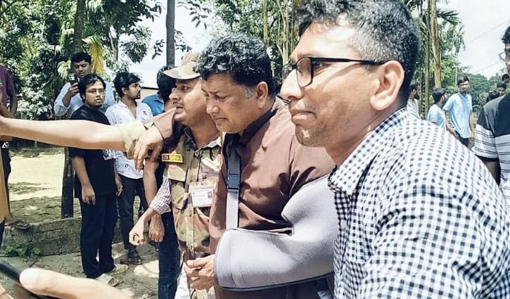 চবিতে শিক্ষার্থীদের উপর হামলার ঘটনায় গ্রেপ্তার ৮