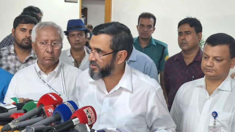 নির্বাচনে অংশ নিতে পারবে না আওয়ামী লীগ, স্পষ্ট করল ইসি