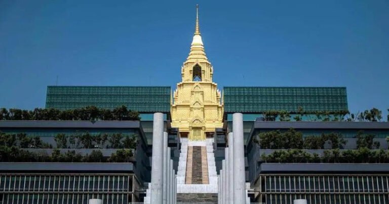 শুক্রবার নতুন প্রধানমন্ত্রী নির্বাচন করতে চলেছে থাইল্যান্ডের সংসদ